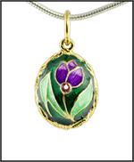 This very nice Russian Fabergé style egg pendant is hand-crafted in St. Petersburg, Russia. The size of this pendant is 0.5