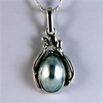 Mobe Pearl and Silver pendant 